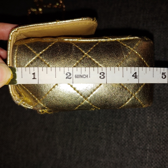 Vintage gold purse with long strap - Picture 7 of 16